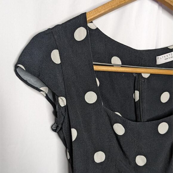 Flynn Skye Crop Top Cap Sleeve Polka Dot Square Neck Black Size Medium - Picture 3 of 7